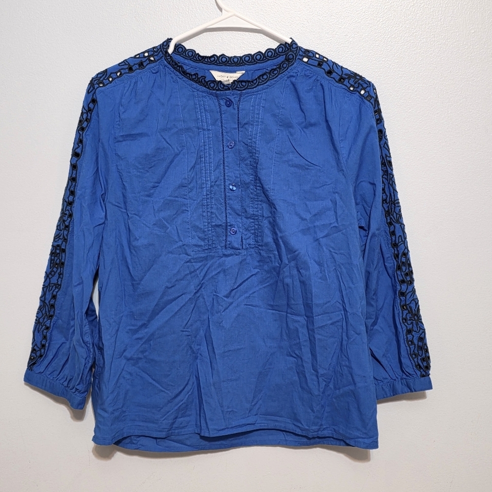 Lucky Brand Blue Embroidered Boho Blouse Size Small